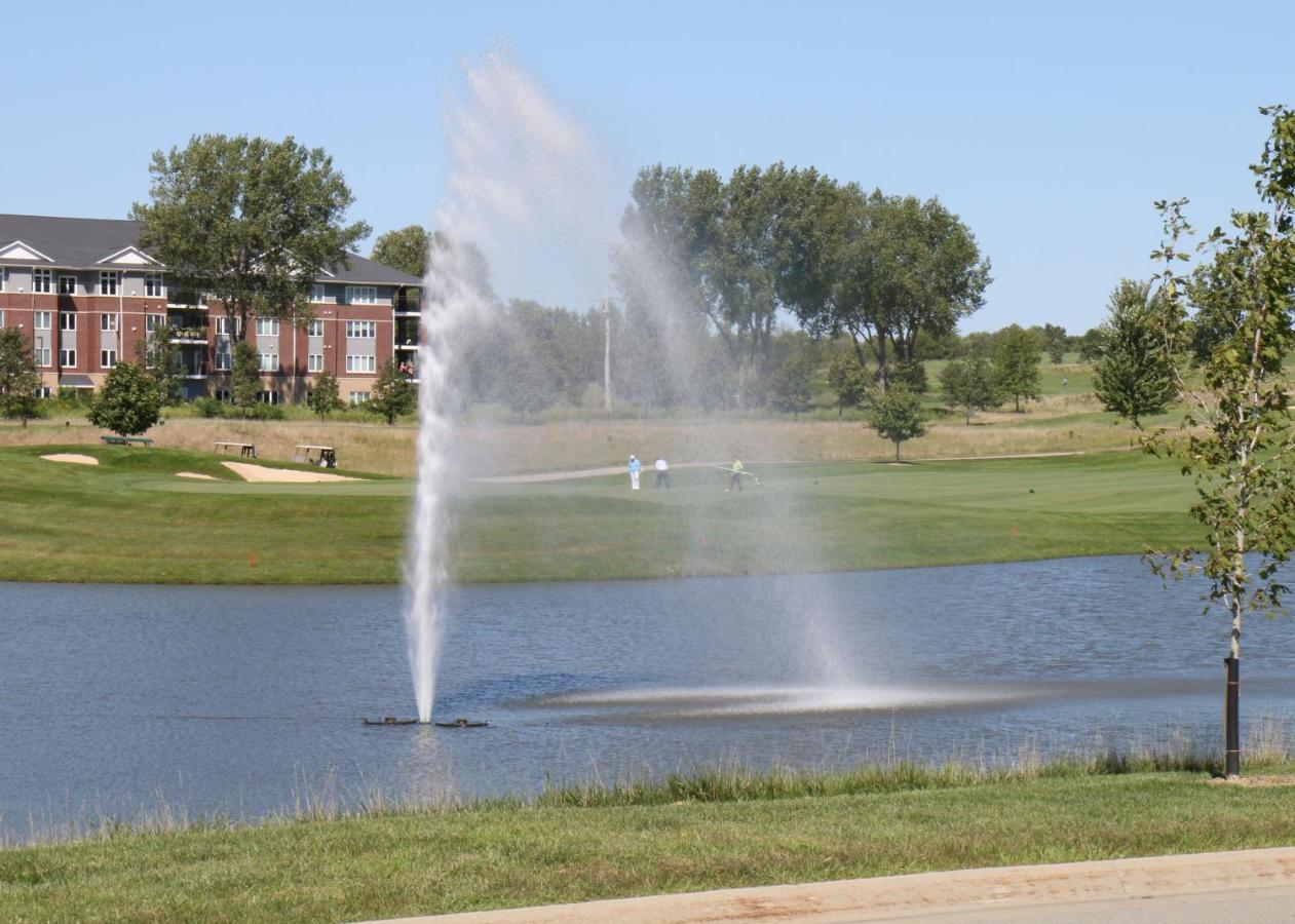 Riverside Casino & Golf Resort 외부 사진