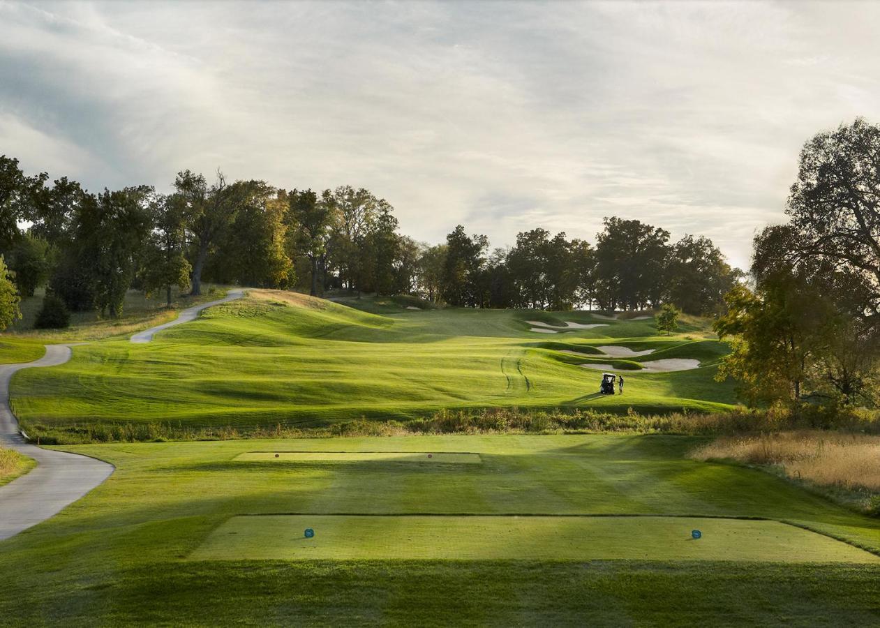 Riverside Casino & Golf Resort 외부 사진